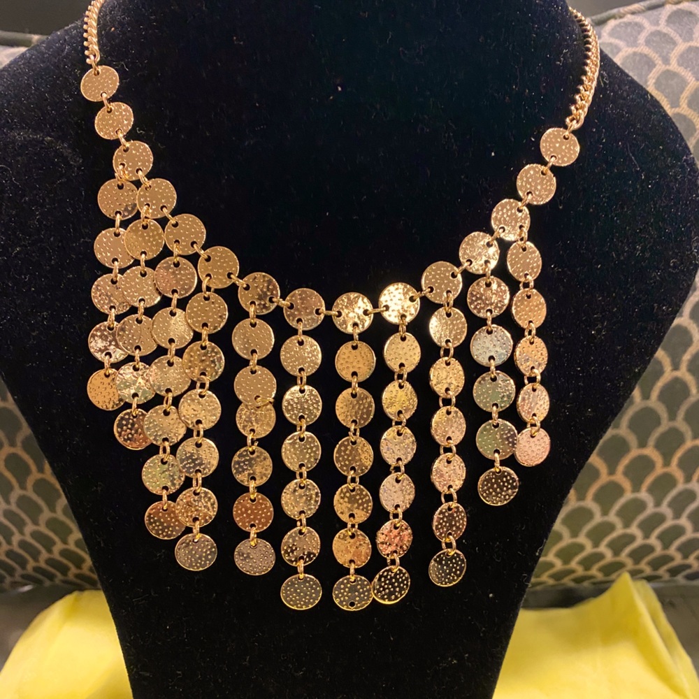 Small bib chain